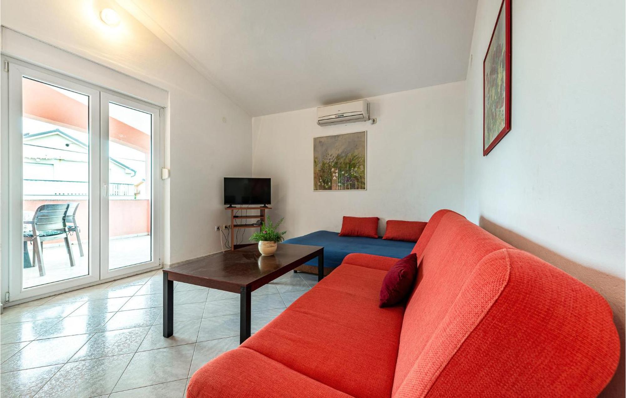 Beautiful Apartment In Vir With Wifi Kültér fotó